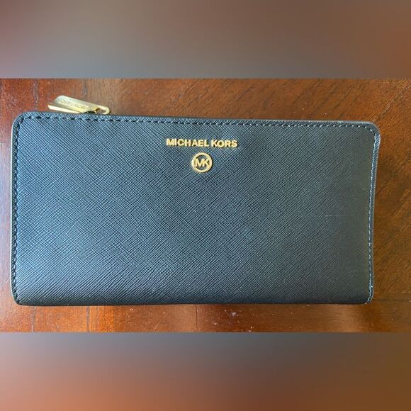 MICHAEL KORS black purse - Picture 1 of 9
